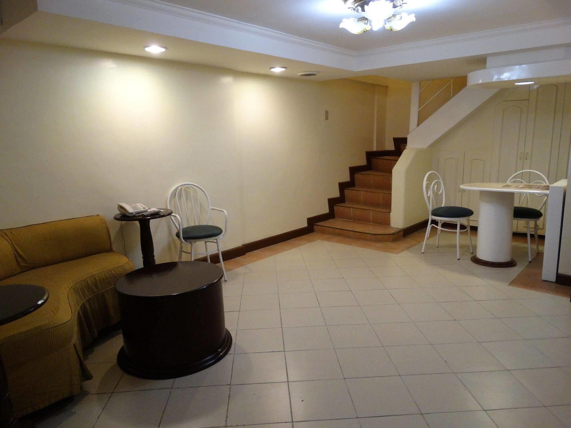 Cherry Blossoms Hotel มะนิลา ภายนอก รูปภาพ